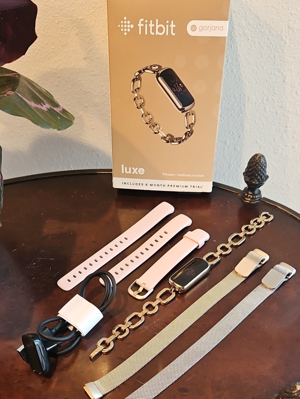fitbit Luxe Tracker  Gorgana GOLD bracelet And Classic Band.
